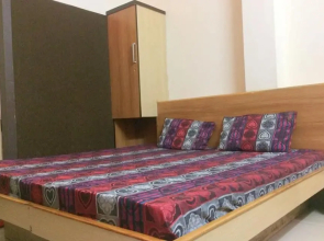 Gold Hotel