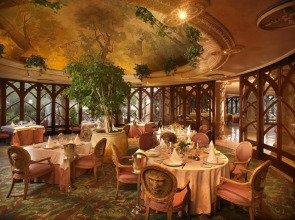 The Palace of the Lost City at Sun City Resort