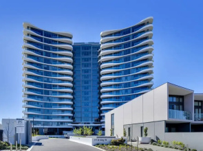 Modern 1-bed Apartment With Parking