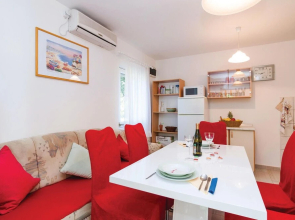 Amazing Home in Privlaka With 4 Bedrooms and Wifi