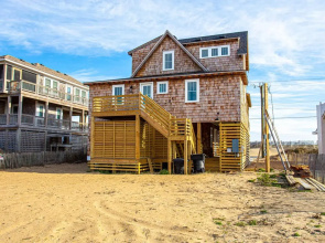 4115 Coastal Cottage 1 Min Walk to Beach
