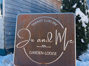 Ju and Me Garden Lodge
