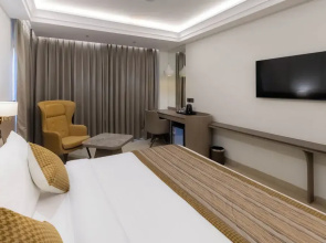 Emerald Luxe A Boutique Hotel
