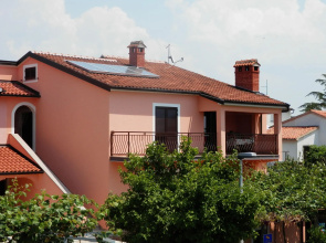 Apartment with balcony and sea view, 100 meters from the beach in Rovinj