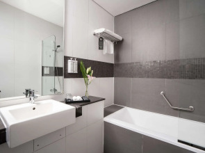 Отель The First Collection Dubai Marina