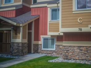 Minutes From Fun-come Relax And Have A Blast! Flexible Cancellation 1 Bedroom Condo by RedAwning