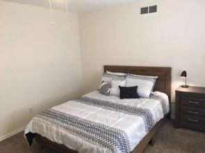 Quiet townhouse close to Fort Sill!