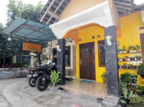 Andakara Homestay by ZUZU