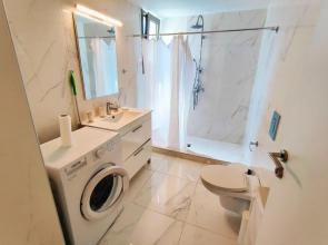 WSD Luxury Bright 2BD Apt with Sea view Balcony