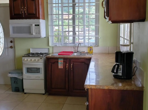 Unit 2 Private Apartment - Roseau