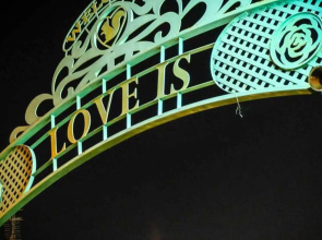Love is Resort