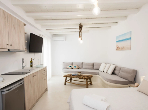 Argiro's Gorgeous Studio In Cycladic