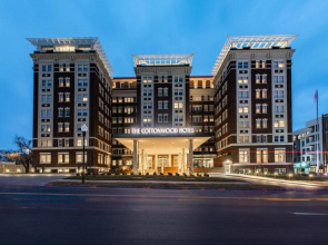 Kimpton Cottonwood by IHG
