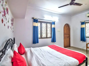 OYO Premium Calangute Holiday Street