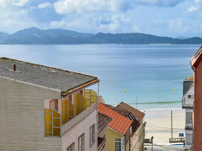 Apartamentos Portonovo Playa 3000