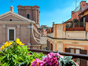 Spanish Steps Apartment