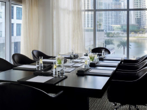 Mövenpick Jumeirah Lakes Towers Hotel