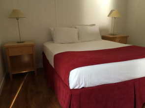 Kokanee Beach Resort Motel