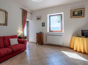 Stunning Home in Case Lori With 2 Bedrooms and Wifi