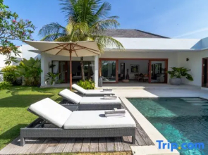 Villa Leaf Sanur by BaliSuperHost