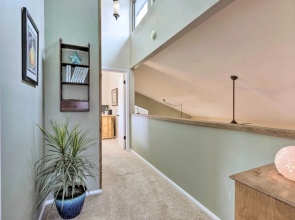 Sunlight Mountain Home w/ Hot Tub & View!