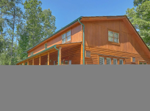 Sweet Tranquility Pool Lodge