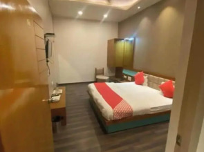 Hotel Raghupati - Ayodhya