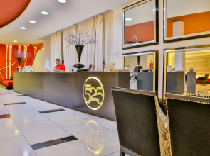 Hotel 525
