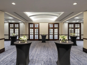 Sheraton Norfolk Waterside Hotel