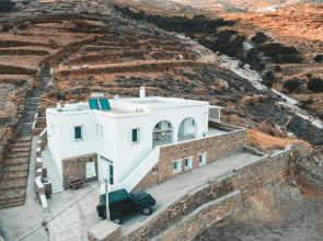 Villa Tanaos in Tinos