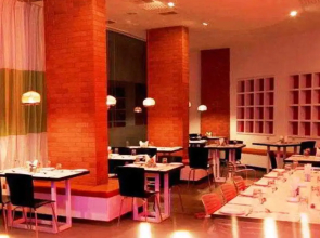 THE CENT Sandhya Hotel