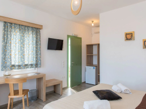 Rooms & Apartments Archontou