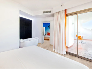 Отель THB Ocean Beach - Adults Only