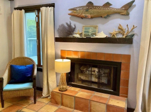 Maritime Memories 3 Bedroom Home by RedAwning