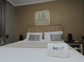 Ledumo Lodge