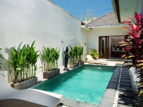1BR Private villa seminyak,20mint walk 2 the beach