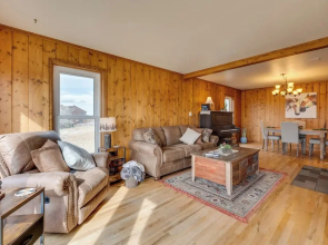 Charming Country Home in Laramie - 4 Mi to UW!