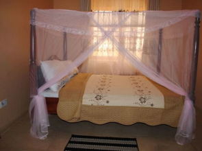 Primerose Hotel
