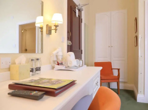 Saxonville Hotel