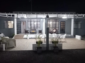 Villa Bella is 5 Mins From the Beach With Amazing Garden Overlooking the Pool