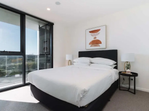 Pristine 2-bed Apartment With Pool and BBQ