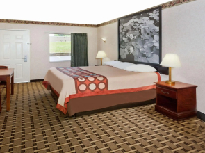 Super 8 Ft. Oglethorpe GA/Chatt TN Area