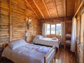 Mallin Colorado Ecolodge