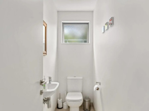 Urban Oasis - Wanaka Holiday Home