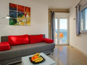 Comfy Beach Apartments With its own Balcony