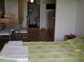 Apartments Tomi Sucuraj