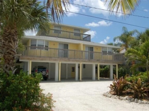 Point of Rocks Home 1010-1012 6 Bedrooms 6 Bathrooms Home