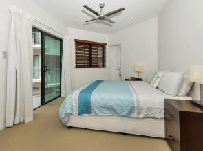Peponi 4 - Beachfront Apartment