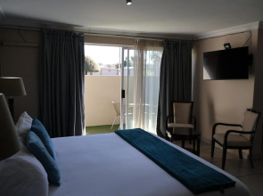 Airport Garden Boutique Hotel
