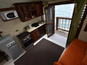 Shipwatcher Studio W/Mezzanine